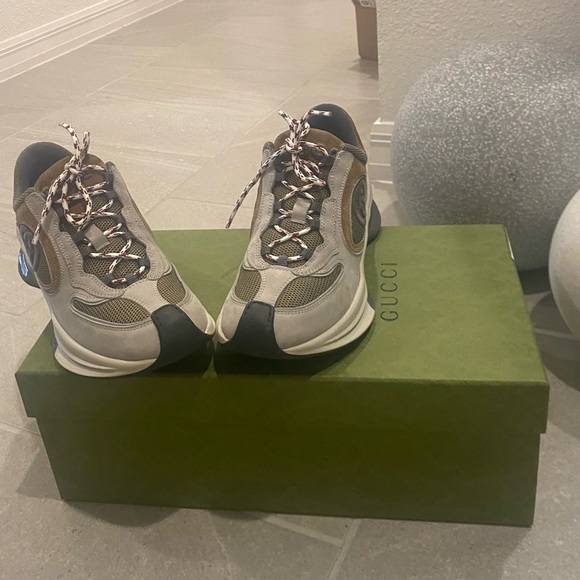 Womens Gucci Run Sneaker- Brown/Tan - size 37.5 - Picture 7 of 7
